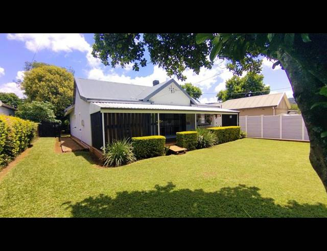 2 BEDROOM HOUSE FOR SALE IN PRESTBURY